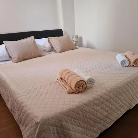 Apartment Prgin *